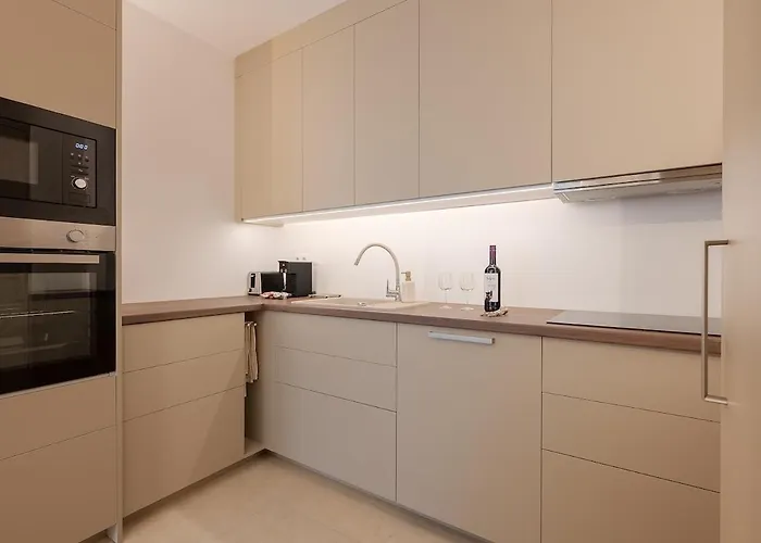 Apartment Lumiere Hideaway - Free Parking *